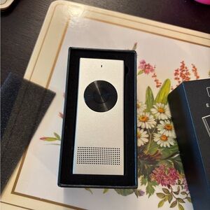 Enence instant language translator